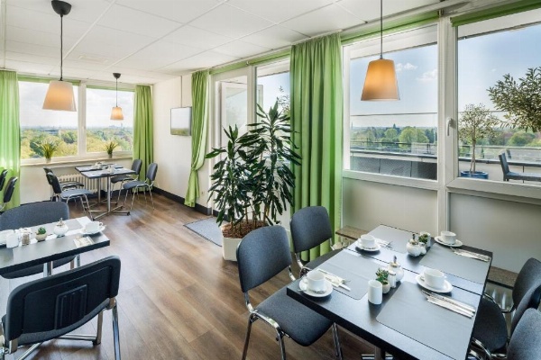 Garden Hotel Krefeld image 11